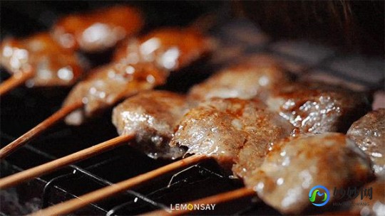 喝酒前吃生鸡蛋,喝酒前吃生鸡蛋对喝酒有帮助吗