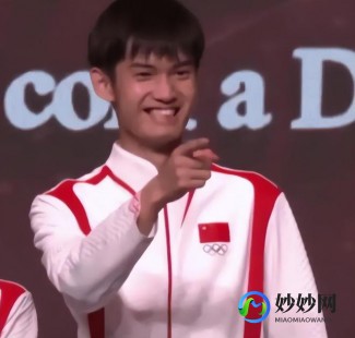 樊振东贴脸开大盛李豪,樊振东贴脸开大盛李豪