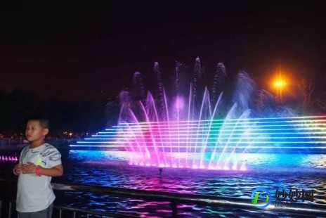怎么把自己变成喷泉夹枕头_怎么把自己变成喷泉夹枕头在线视频