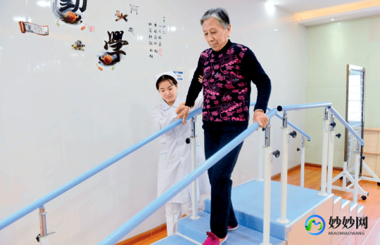 郑州哪个医院做试管最权威,2024新鲜出炉的郑州试管婴儿最权威的医院名单公布