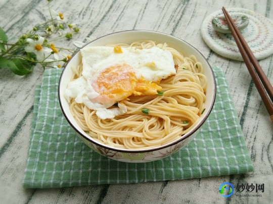 鸡蛋面的做法,鸡蛋面怎么做_鸡蛋面的做法