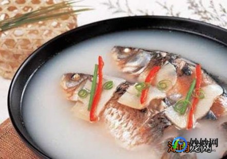 鲫鱼汤的功效,鲫鱼汤的功效与作用