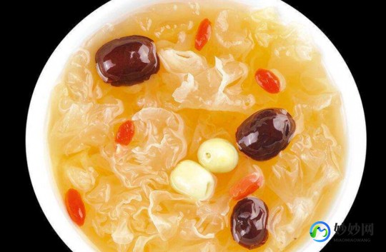 银耳莲子,银耳和莲子能一起煮吗