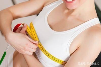14岁女胸部,14岁孩子胸一大一小是怎么回事？