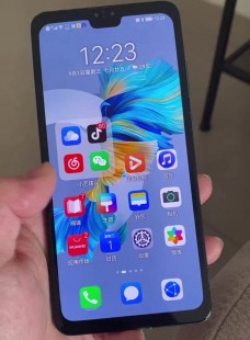 换手机屏幕多少钱,手机更换外屏费用揭秘,新外屏价格大曝光!