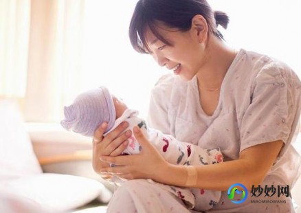 新生儿吐泡泡,宝宝吐泡泡什么原因