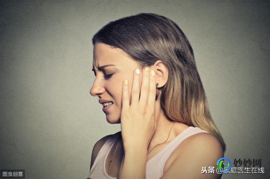 耳朵里面很痒,耳朵里面老是痒是怎么回事
