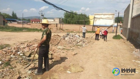 性活动之后有白色液体是什么,做完女生下面有白色粘稠物