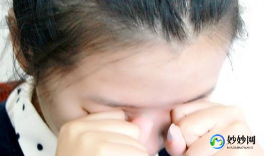 怕见眼泪,眼睛怕风怕光流泪是怎么回事