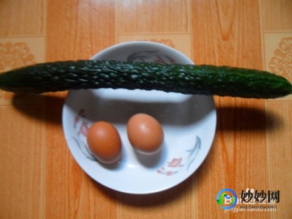 黄瓜丝瓜秋葵草莓向日葵榴莲,黄瓜丝瓜秋葵草莓向日葵榴莲,果蔬乐园,黄瓜丝瓜秋葵草莓向