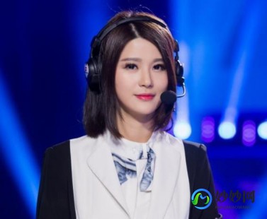 德玛西亚杯女解说,德玛西亚杯女解说,德玛西亚杯焦点女解说成赛场亮丽风景线