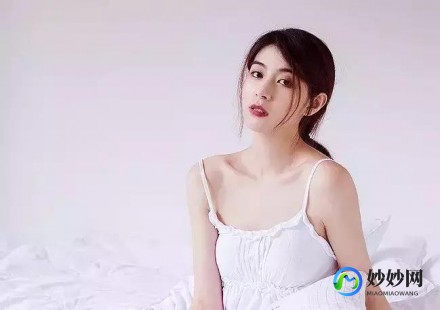 脸上长小疙瘩很痒,脸发痒起小米粒样的疙瘩