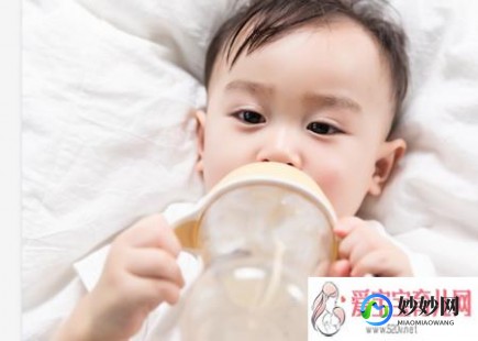 小孩喝烫奶粉会怎么样_小孩喝奶粉过烫会怎样