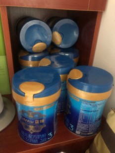 君乐宝臣蓝臻奶粉怎么样_蓝盖乐臻君乐宝奶粉怎么样