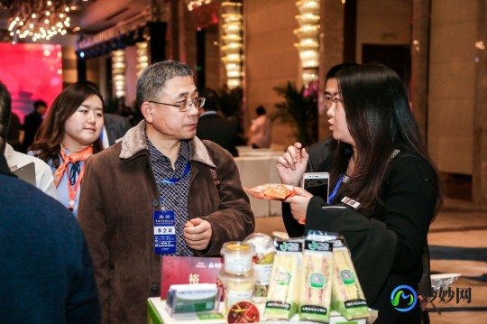 lol拜年秀,LOL拜年秀盛典来袭,豪华福利等你来赢