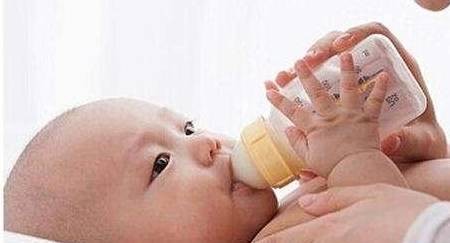宝宝肠炎喝奶粉会怎么样、宝宝肠炎喝奶粉会呕