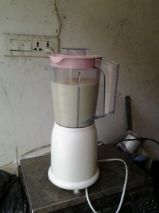 搅拌机豆浆奶粉怎么做,搅拌机怎么样做豆浆粉
