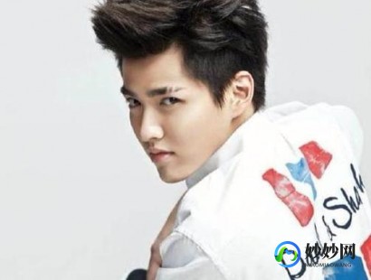 吴亦凡秒回什么梗,吴亦凡秒回什么梗,吴亦凡秒回梗背后的手游攻略,如何成为游