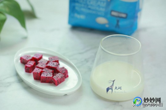 意式奶冻加奶粉会怎么样冻奶怎么混合奶粉
