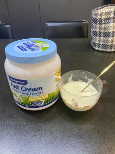 蓝胖子奶粉喝起来甜甜的(蓝胖子奶粉喝起来有点甜的原因)