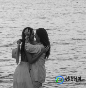 接吻游戏,偷偷亲嘴小游戏甜蜜攻略,如何成为接吻高手