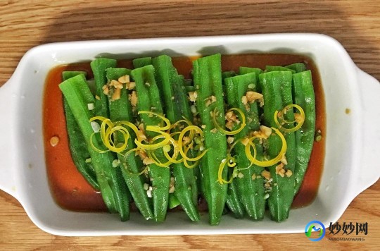 草莓丝瓜榴莲秋葵,热带水果大冒险,草莓、秋葵、丝瓜与榴莲的奇妙之旅
