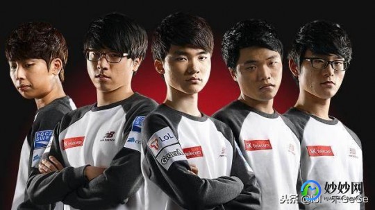 sswvs皇族,SSWVS皇族手游攻略,打造你的专属皇族战队