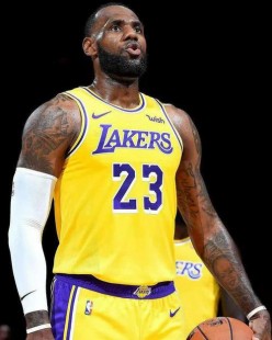 2k11,2k11配置要求,NBA 2K11手游配置与玩法全攻略