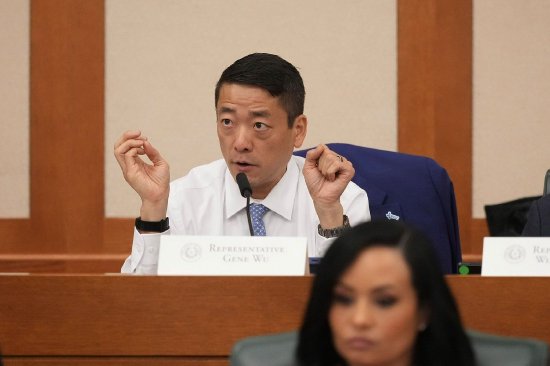 【转载】得州民主党议员拟逃离得克萨斯州以阻止选区重划