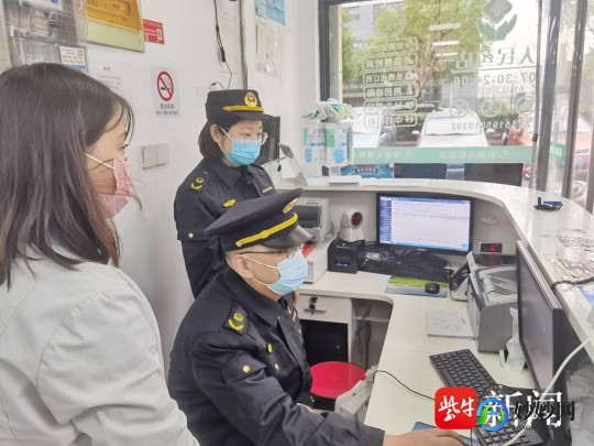 新冠咳嗽吃什么止咳效果好,新冠咳嗽吃什么药管用