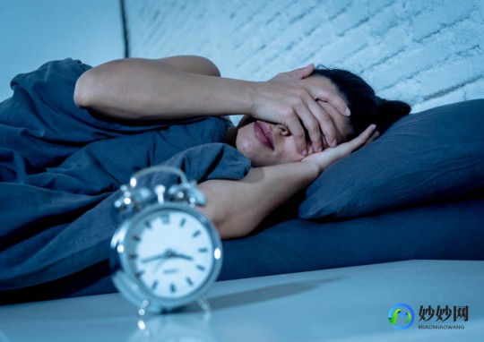 熬夜后补觉真的有用吗,熬夜后补觉有用吗
