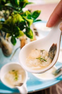 吃螃蟹可以喝酒吗,吃螃蟹能喝酒吗