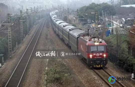 列车正晚点实时查询,轻松掌握,手机快速查询火车晚点信息指南