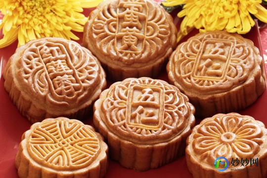 吃月饼,吃月饼好吗
