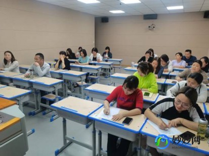 港版安怡中老年奶粉评测：营养成分助力健康长寿
