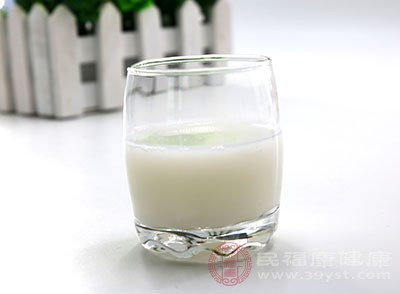 多喝牛奶的好处,多喝牛奶有什么好处