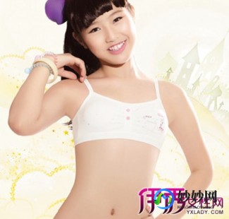 12岁小孩子的胸,孩子12岁胸部发育不大