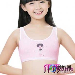 12岁小孩子的胸,孩子12岁胸部发育不大