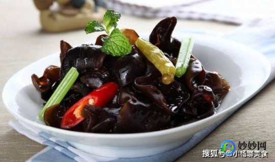 怀孕能吃黑木耳吗,木耳怀孕能吃吗