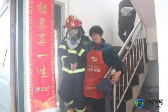新红色警戒,新红色警戒手游攻略,打造无敌军事帝国;红色警戒之新的进攻
