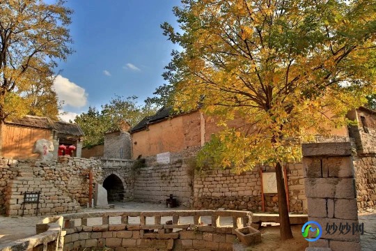 青瓦遮阳不避风,青瓦古韵手游攻略,遮阳不避风,玩转古风世界;仿古建筑青瓦