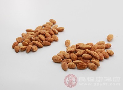 杏仁有什么功效,杏仁的功效与作用是什么