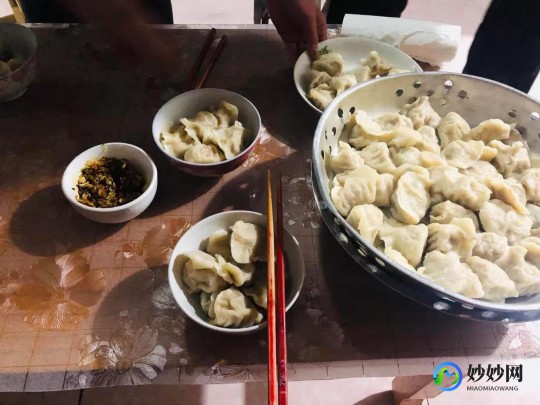 睡觉前喝啤酒会胖吗,晚上喝啤酒会发胖吗