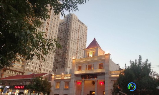 新冠头疼,新冠头疼要炸裂的感觉怎么办