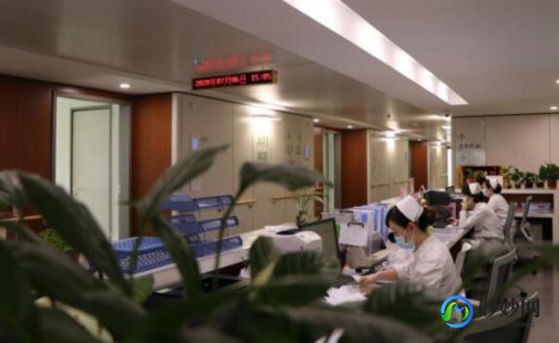 开胸,开胸手术胸骨是怎么打开的