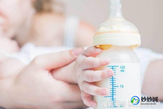 怎么样给孩子加点奶粉呢怎么给孩子加奶粉混合喂养