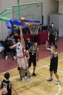 nbalive2008,NBA Live 2008中文版手游攻略,制霸球场的秘诀