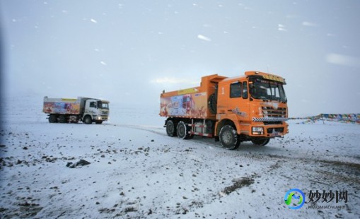 疯狂大卡车2,疯狂大卡车2,疯狂大卡车2驾驶重卡,挑战极限运输!