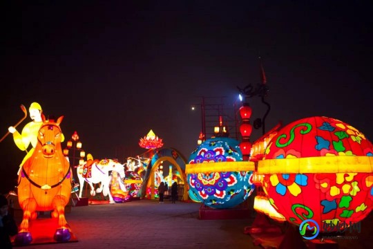 求生之路2弹出,求生之路2 跳出,求生之路2手游版,跳跃技巧与求生攻略