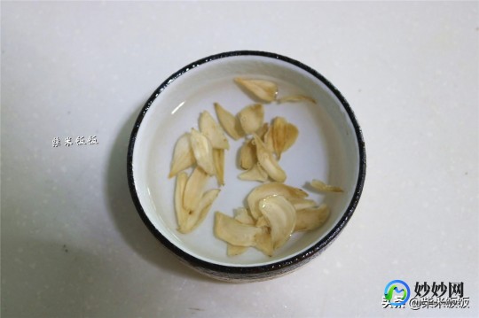 绿豆不能像黄豆一样打出豆浆,绿豆不能像黄豆一样打出豆浆原因,揭秘,为何绿豆无法打出如
